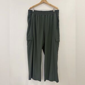 Old Navy Green High Rise Wide Leg Cargo Pants 2X Go Dry